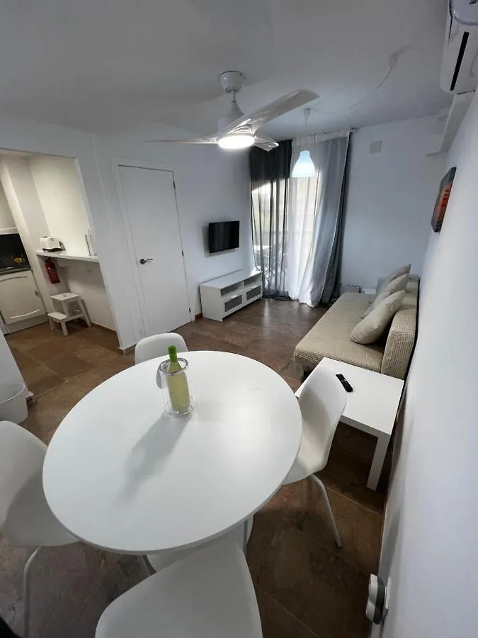 شقة Apartamento A 3 Minutos De La Playa سالو